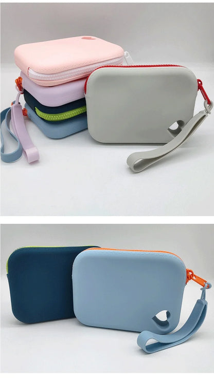 Silicone Pet Food Pouch Outdoor Dog Walking Bag Training Dog Treat Pouch Portable Waterproof  Food - Grade Pet Food Storage Bag